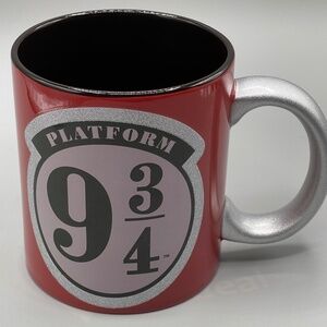 Harry Potter Platform 9 3/4 ceramic mug with silver glitter